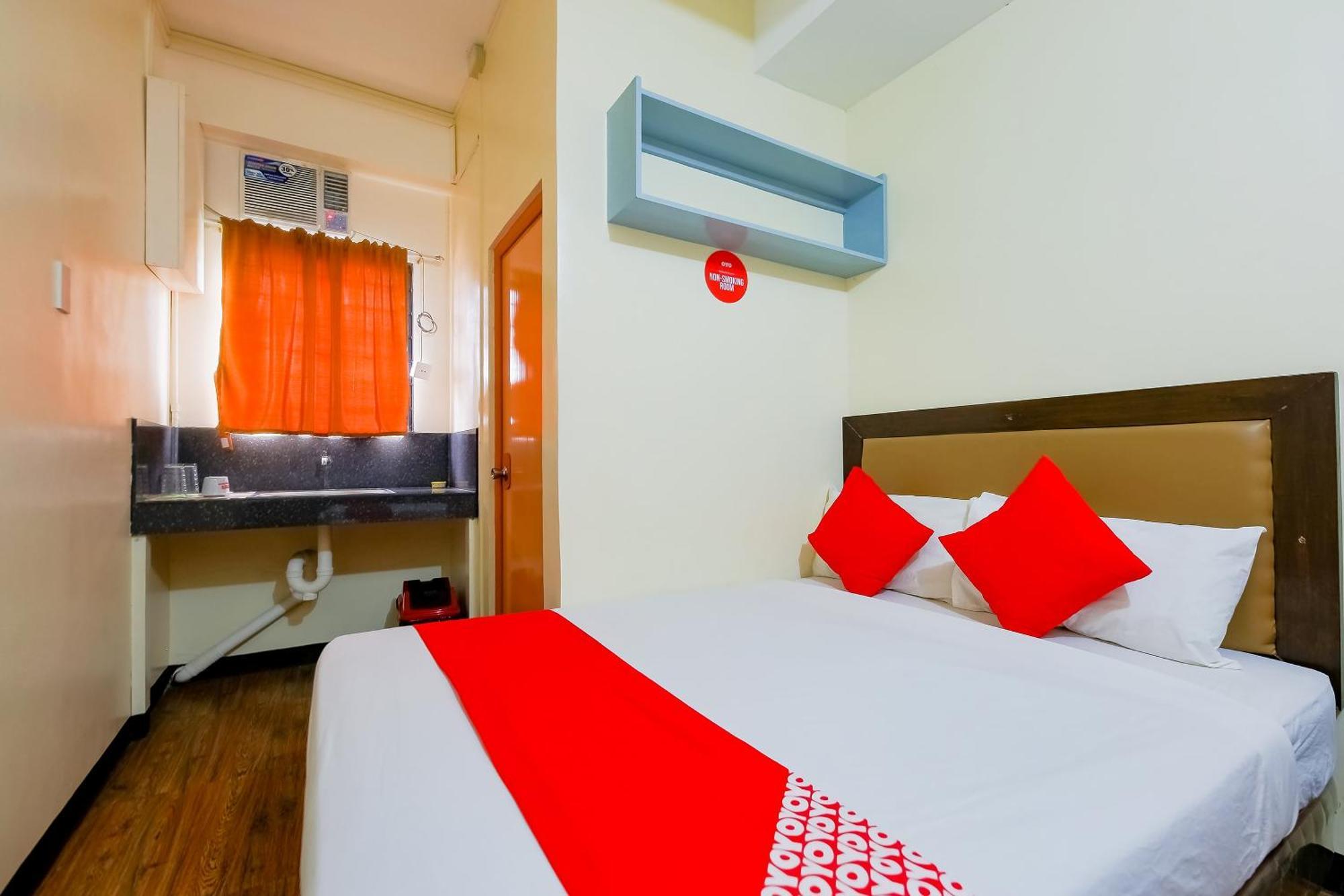 Oyo 431 Apollo 11 Apartelle Pasay Exterior foto