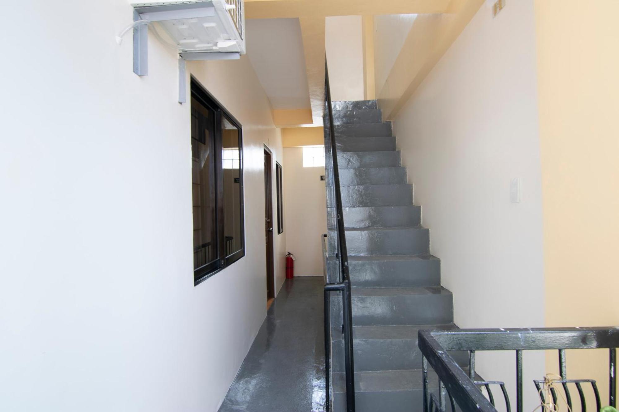 Oyo 431 Apollo 11 Apartelle Pasay Exterior foto