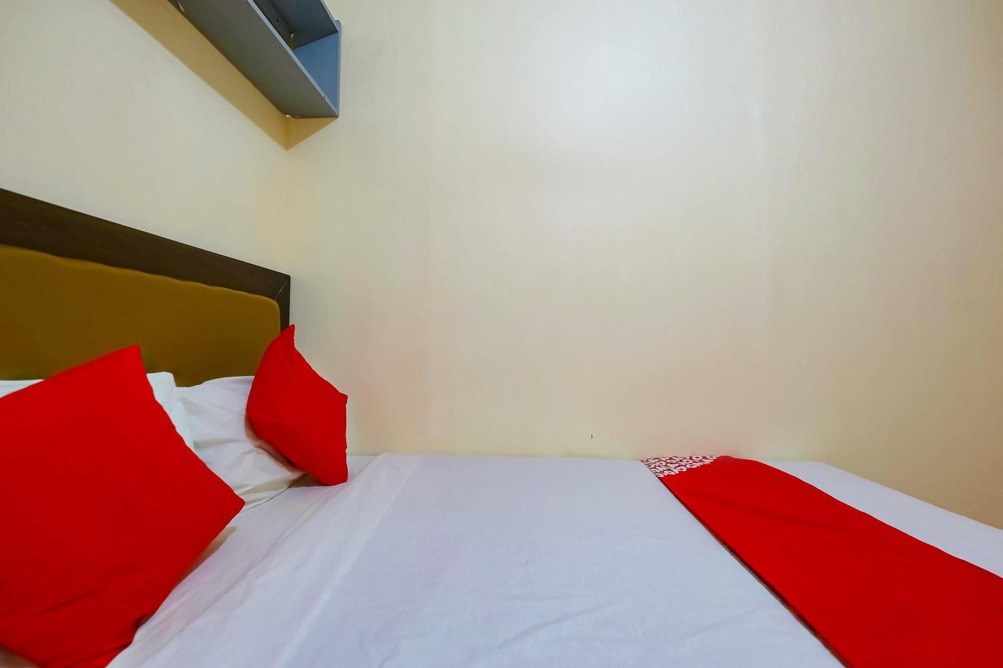 Oyo 431 Apollo 11 Apartelle Pasay Exterior foto